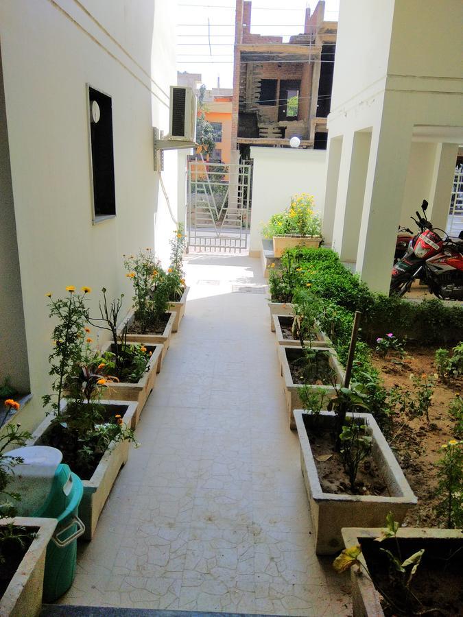 Braj Villas Vrindavan Exterior photo