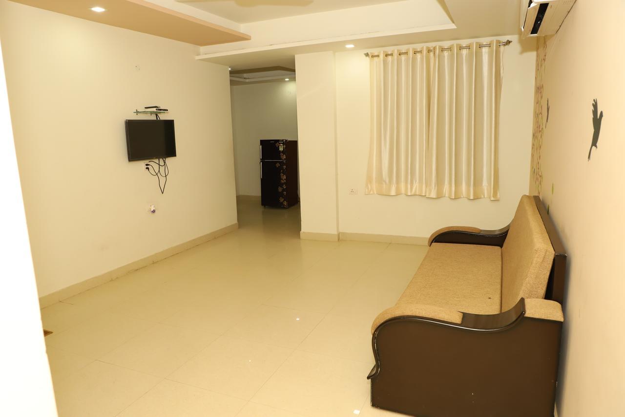 Braj Villas Vrindavan Exterior photo