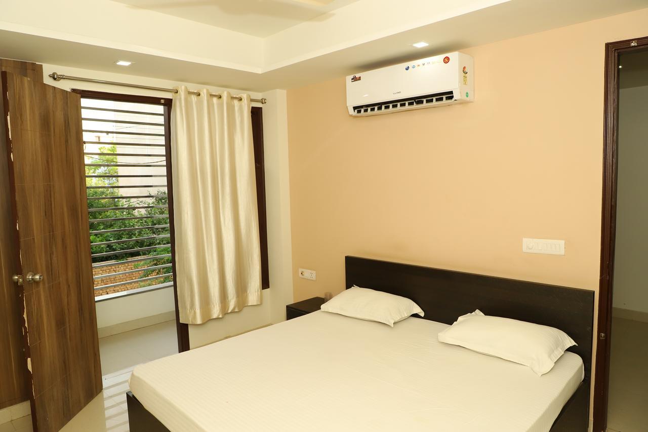 Braj Villas Vrindavan Exterior photo
