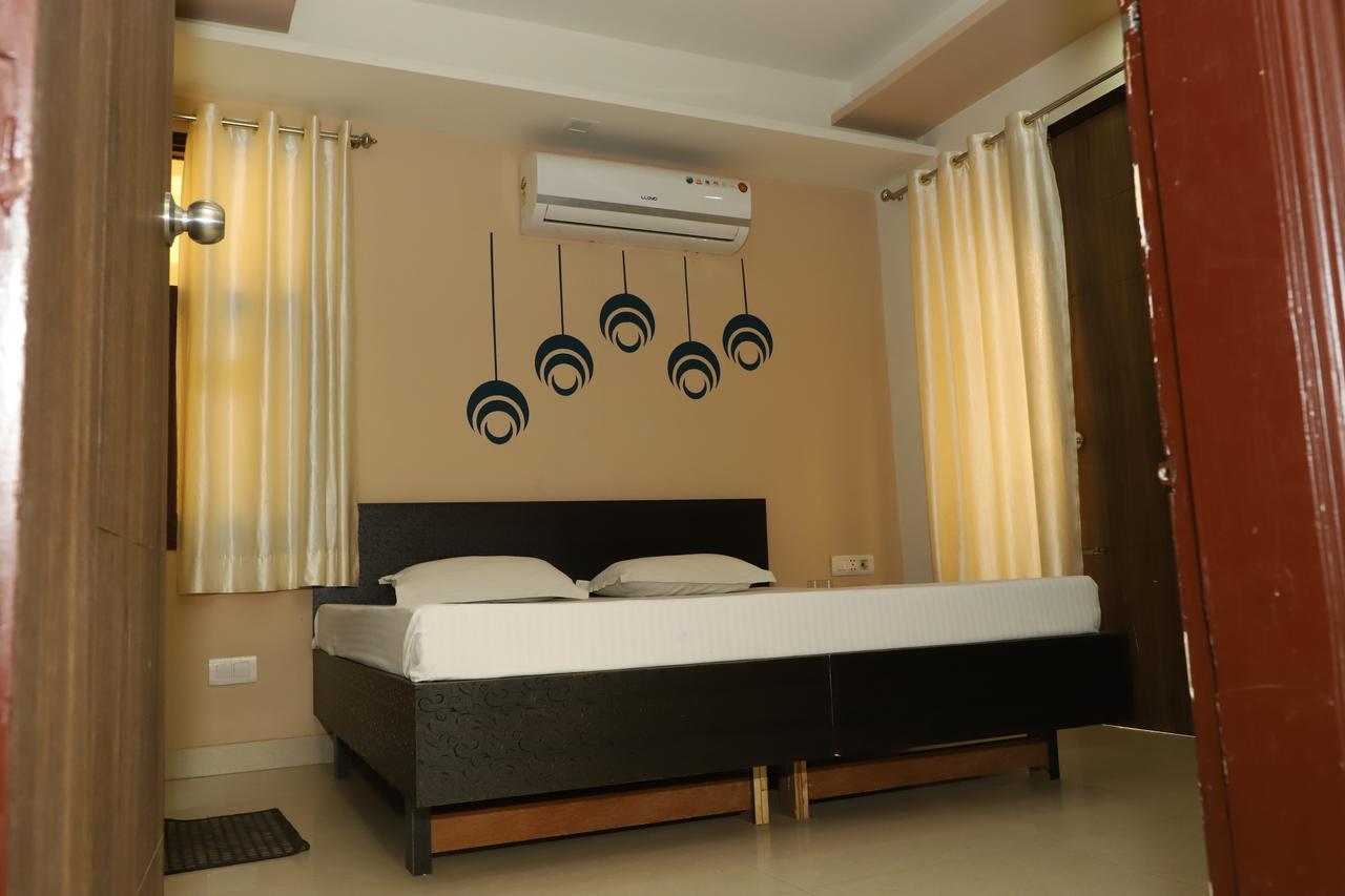 Braj Villas Vrindavan Exterior photo